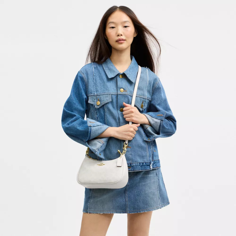 Coach Teri Shoulder Bag In Signature Canvas