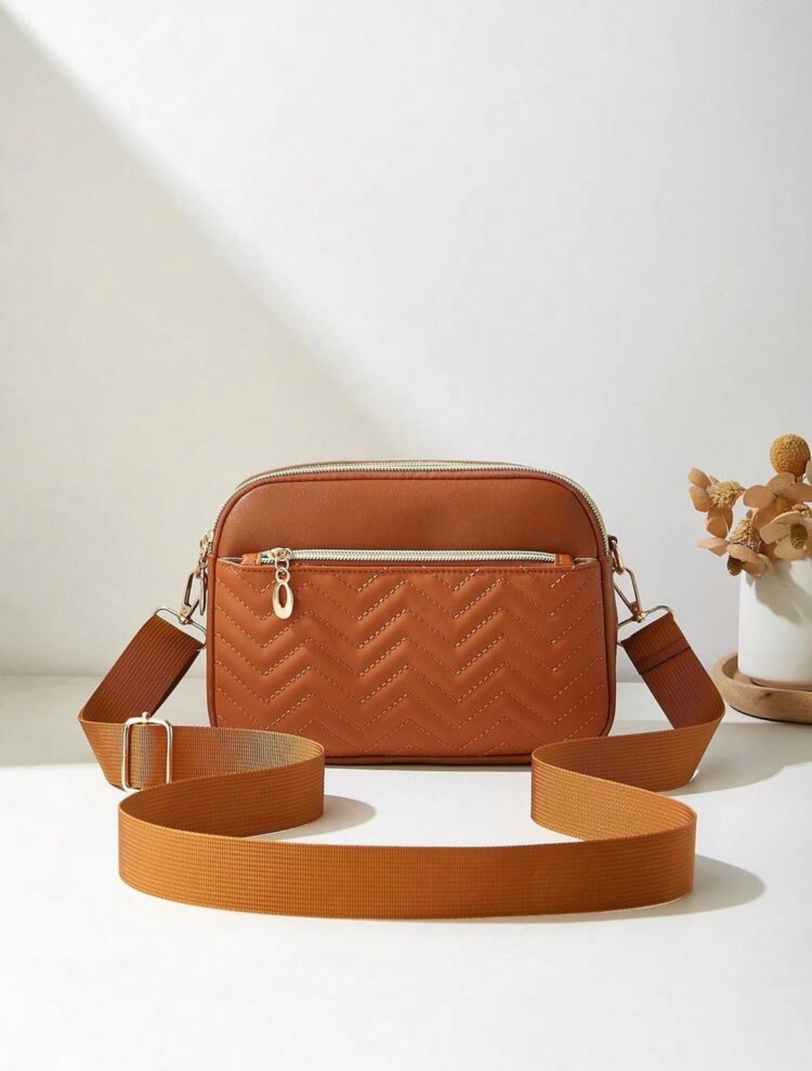 Rissa AVERA Brown MEIC handbag