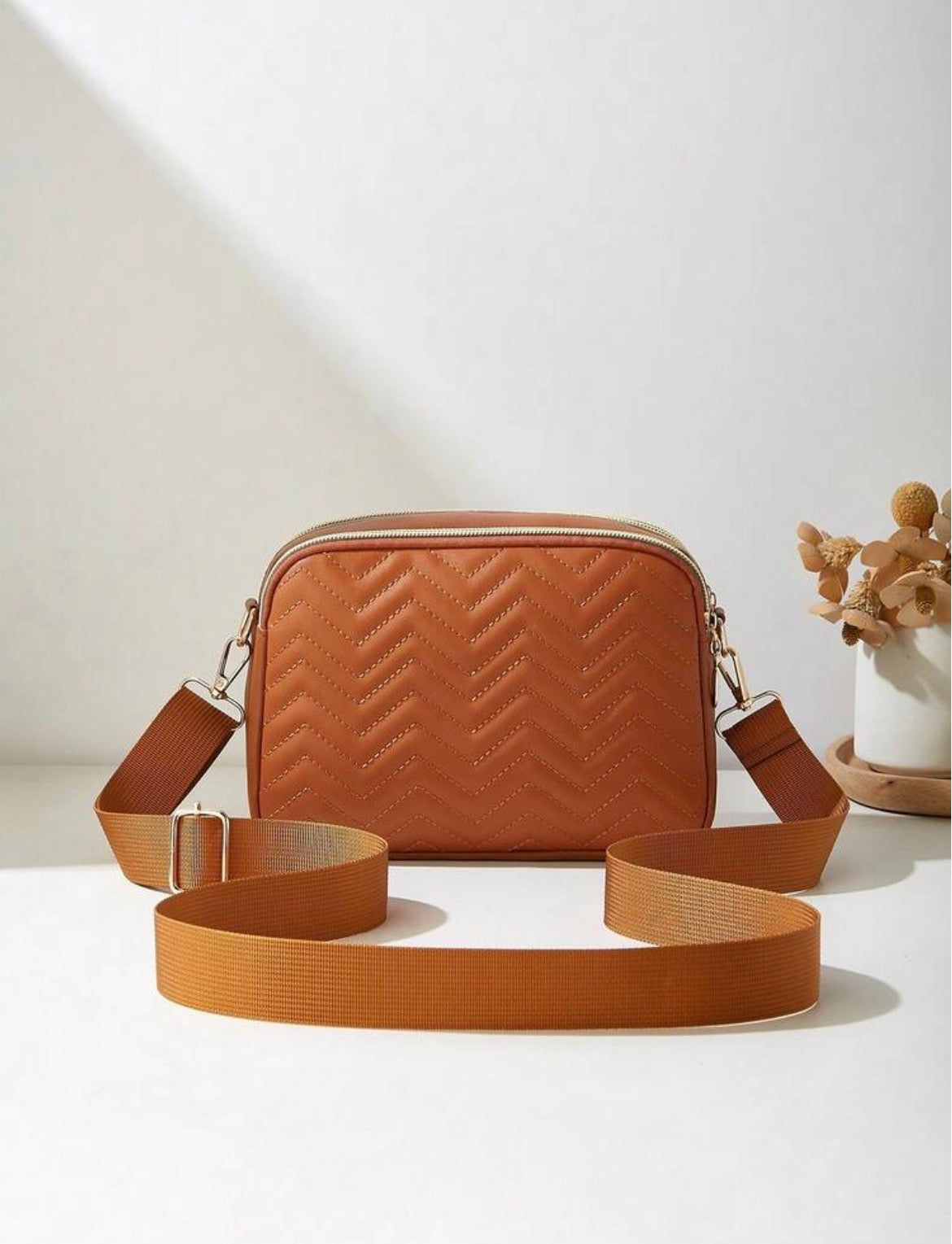 Rissa AVERA Brown MEIC handbag