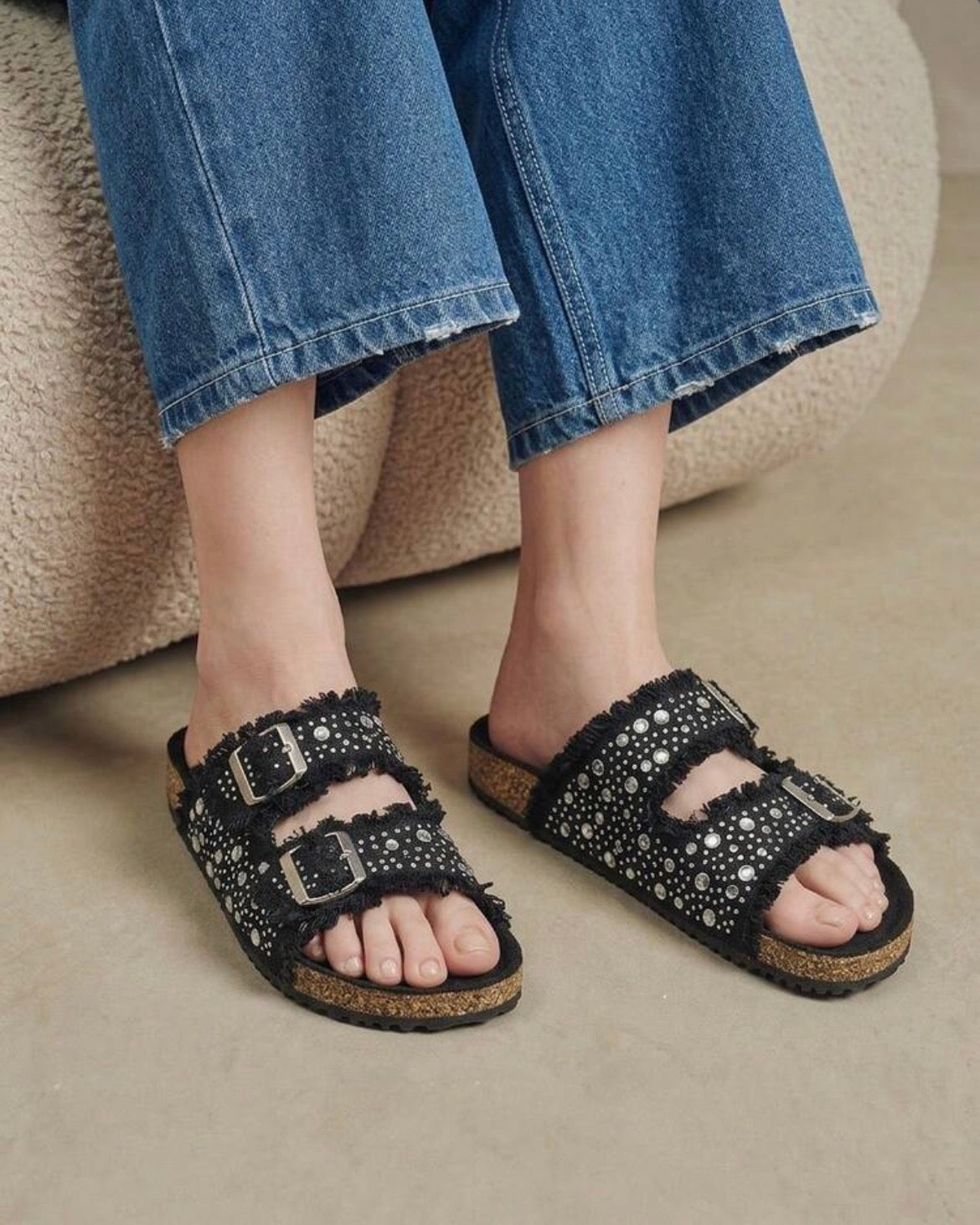 Black Mica Sandal